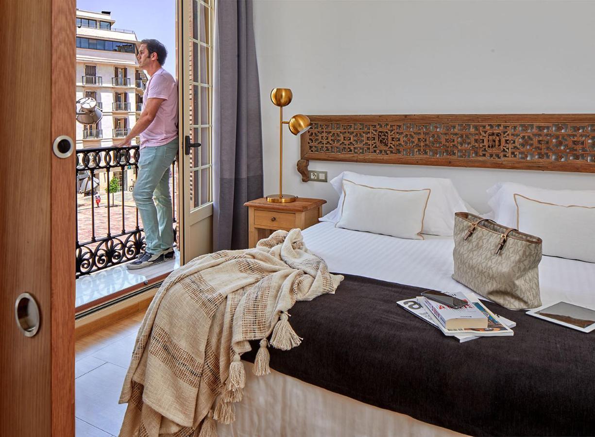 Lodgingmalaga Plaza Constitucion Екстер'єр фото